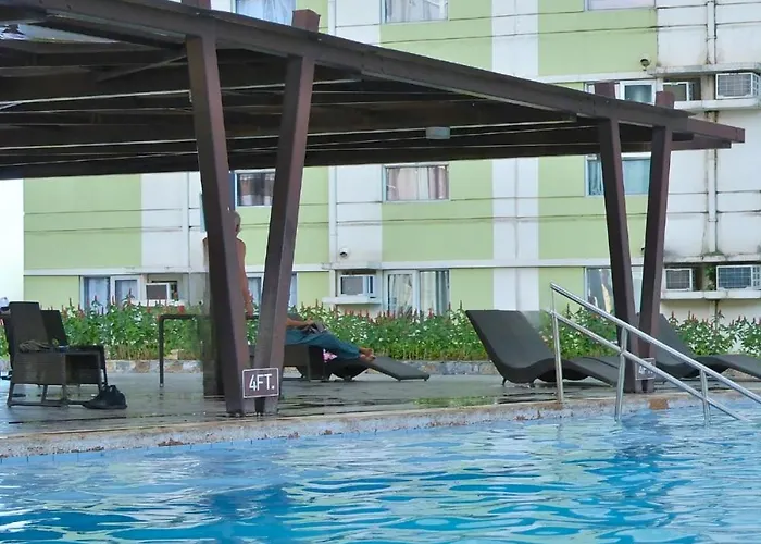 Aparthotel Avida Riala - Style - Queen Bed - Free Swimming Pool Cebu