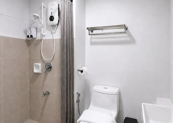 Aparthotel Avida Riala - Style - Queen Bed - Free Swimming Pool